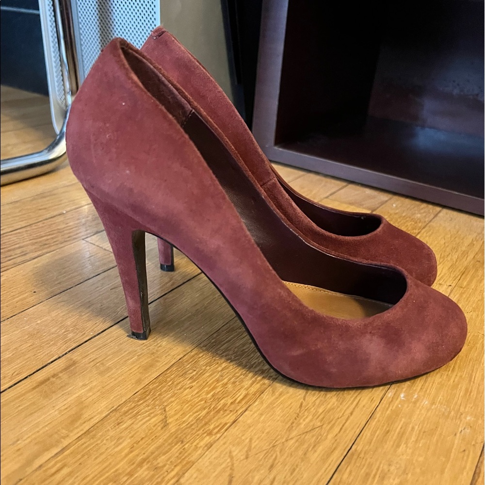 Plum color, suede shoes - Picture 3 of 7